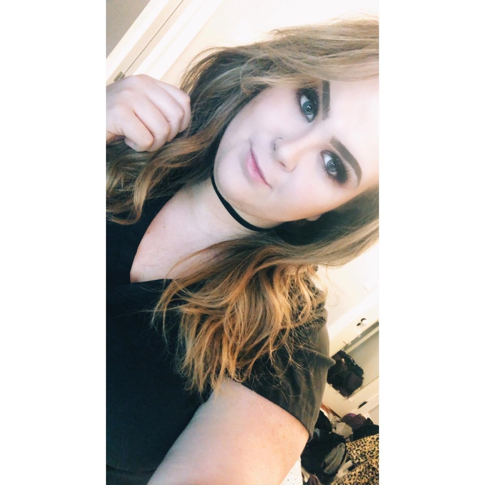 Meet your Posher, Stephanie